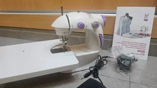 Máquina de coser pequeña