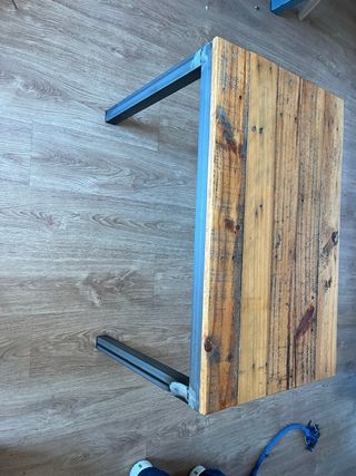 Mesa de centro estilo industrial madera y metal
