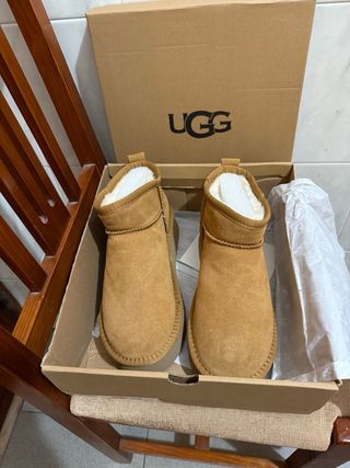 Botas UGG Castanhas Tamanho M