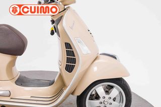 PIAGGIO VESPA GTS 300
