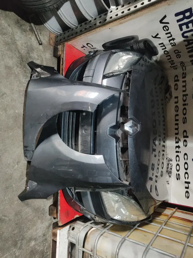 Frontal Renault Megane 2010