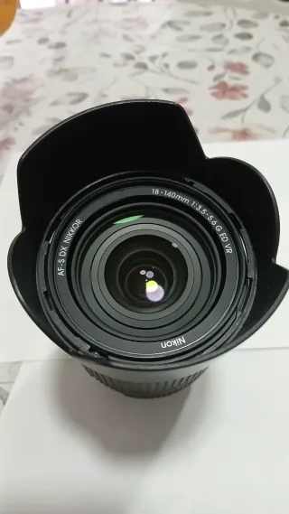 Objetivo Nikon DX VR 18-140mm