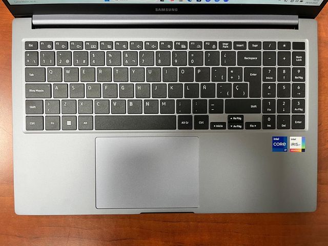 Samsung Galaxy Book4  i7-1355U 16GB 512 SSD 15.6"