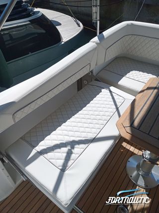 Jeanneau Cap Camarat 10.5 WA