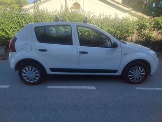 DACIA Sandero Laureate 2011 dCi 75cv E5 5p