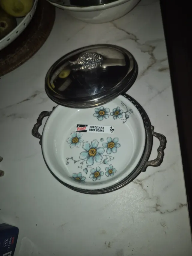 Cazuela Alpaca Vintage con Tapa y Flores