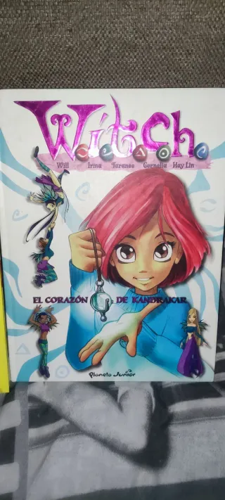 Lote (Witch) 2 libros y 5 revistas