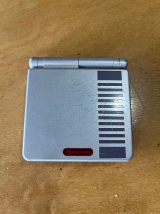Nintendo Game Boy Advance SP Edición NES