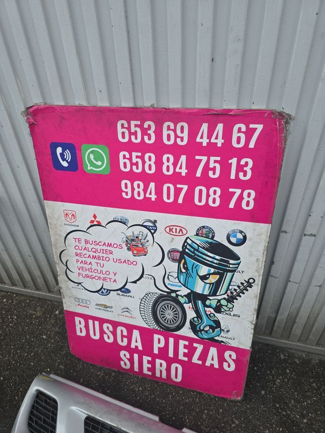 Parrilla Nissan Terrano 2002 Gris Plata