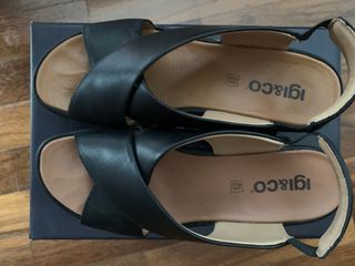 Sandálias Igi&co pele pretas