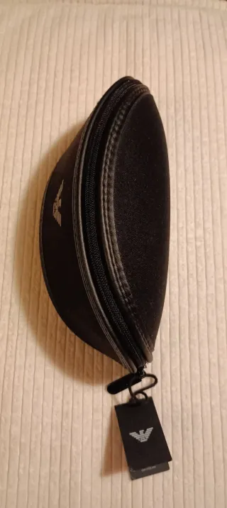 Emporio Armani original estuche para gafas