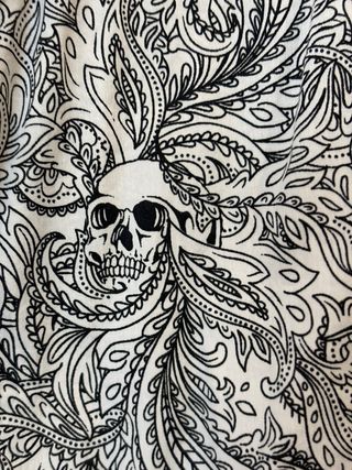 Camisa Zara Calaveras Paisley
Talla M
SuperSlimFit