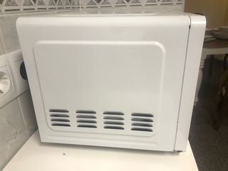 Microondas Jocel Blanco