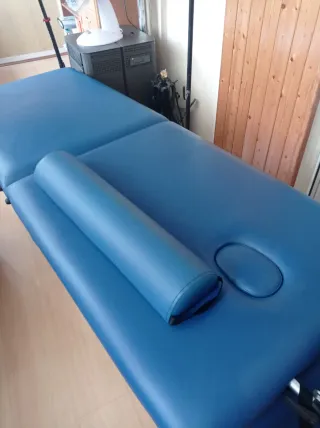 Camilla masajes plegable. No hago envíos.