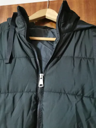 Chaleco acolchado XL con capucha