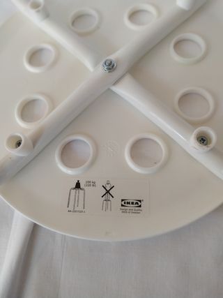 Taburete blanco IKEA