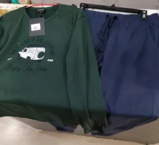 Pijama hombre azul y verde consultar tallas 