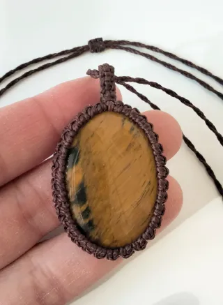 Collana macramè Occhio di Tigre cabochon