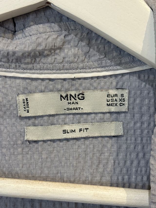 Camisa Mango Gris Claro Texturizada
Talla M