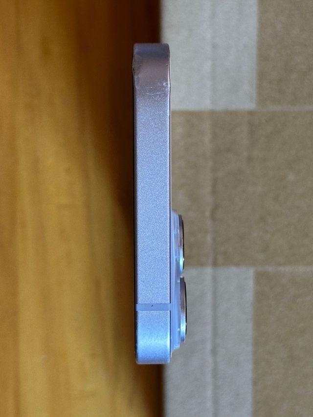 iPhone 14 - Batteria al 100% 