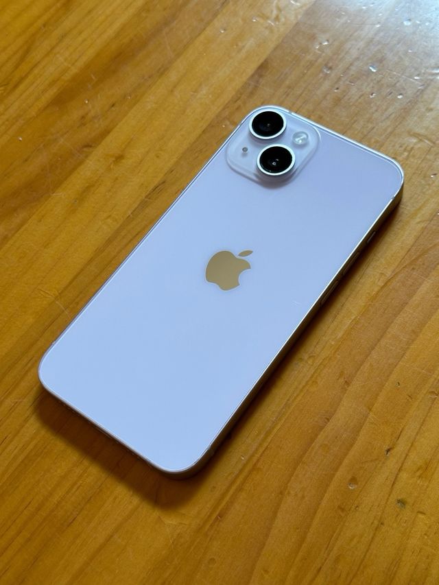 iPhone 14 - Batteria al 100% 