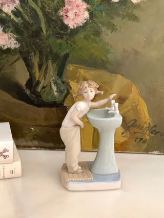 Vintage porcelana Lladró niña del lavabo