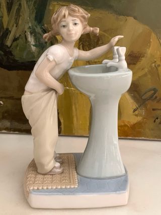 Vintage porcelana Lladró niña del lavabo