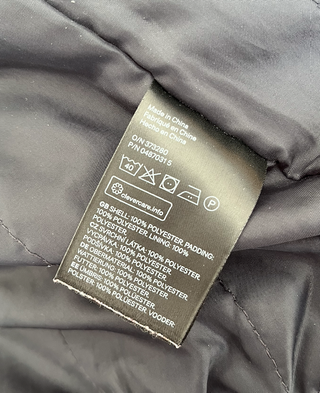 Chaqueta bomber negra de H&M