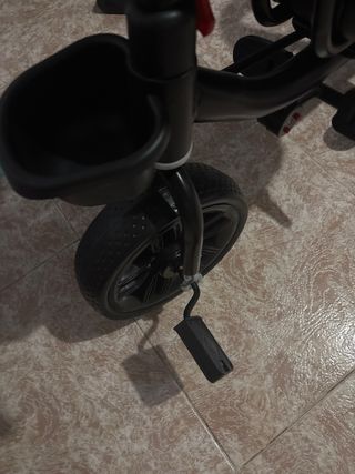 Triciclo gemelar nuevo sin uso