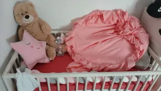 Cuna y Mecedora Bebé