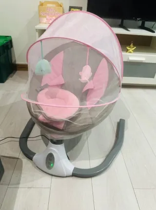 Cuna y Mecedora Bebé