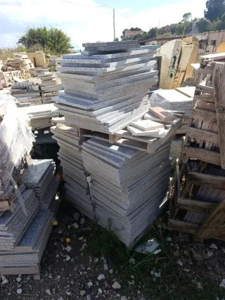 Lote de granito para construcción