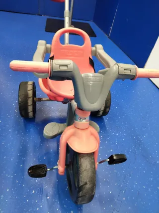 Triciclo infantil feber famosa