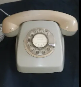 Teléfono antiguo de disco. CITESA