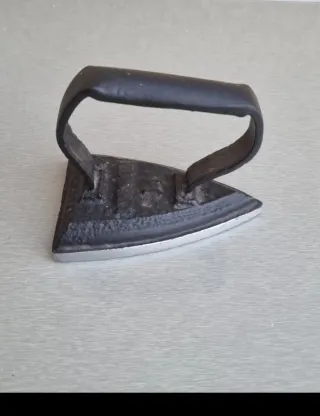 Plancha antigua de hierro