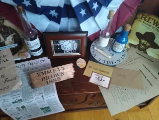 Pack Emmett Brown Regreso al Futuro