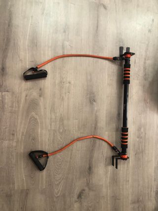 Barra de puerta para ejercicios