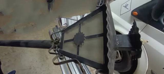 Farol de pie metálico con cristal