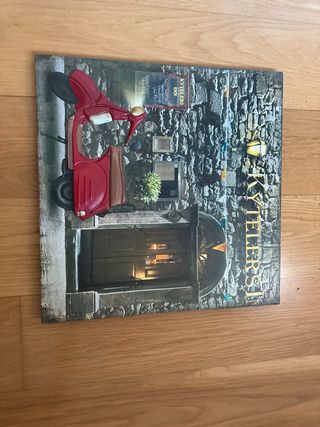 Cuadro Decorativo Moto Vespa y Fachada y con luz