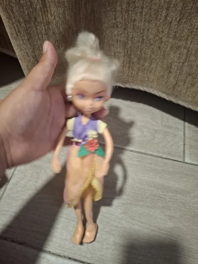 Muñeca Bratz Narby