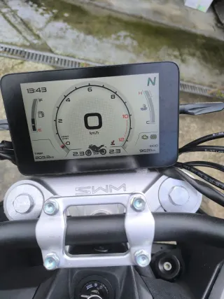 Moto SWM Hoku 125