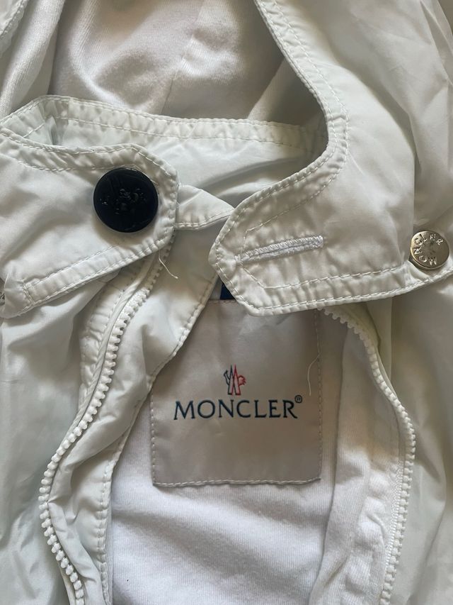 Giacca Moncler Bambino 3 anni