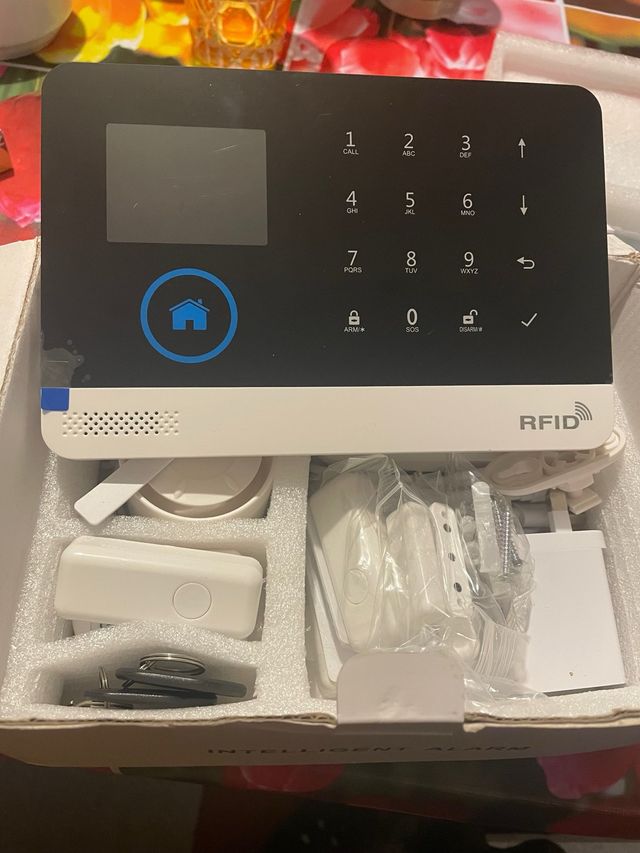 Sistema de Alarma GSM Inalámbrico