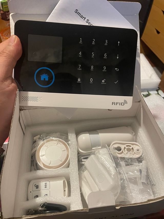 Sistema de Alarma GSM Inalámbrico