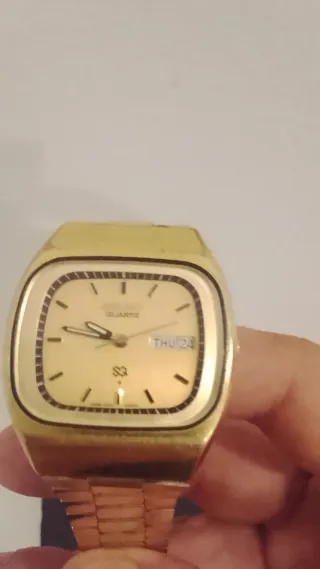 Reloj Seiko Mujer Dorado Cuarzo 1980