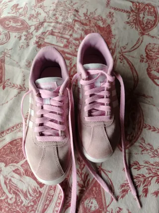 Zapatillas Adidas rosas y blancas