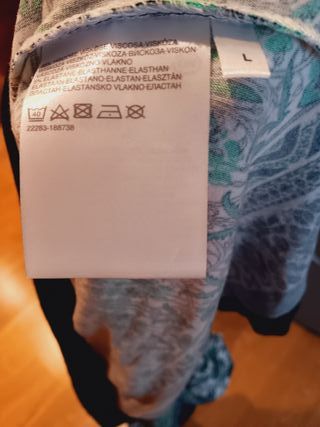 Blusa Canda Talla L Estampada Flores