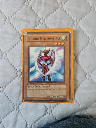 Carta yu-gi-oh! Colibrì Neo-Spaziale DP06-IT001