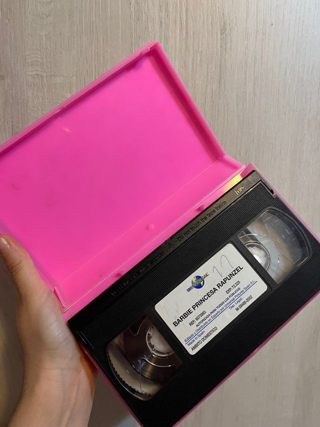 Película VHS Barbie Princesa Rapunzel Español