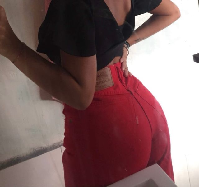 Vaqueros vintage rojos